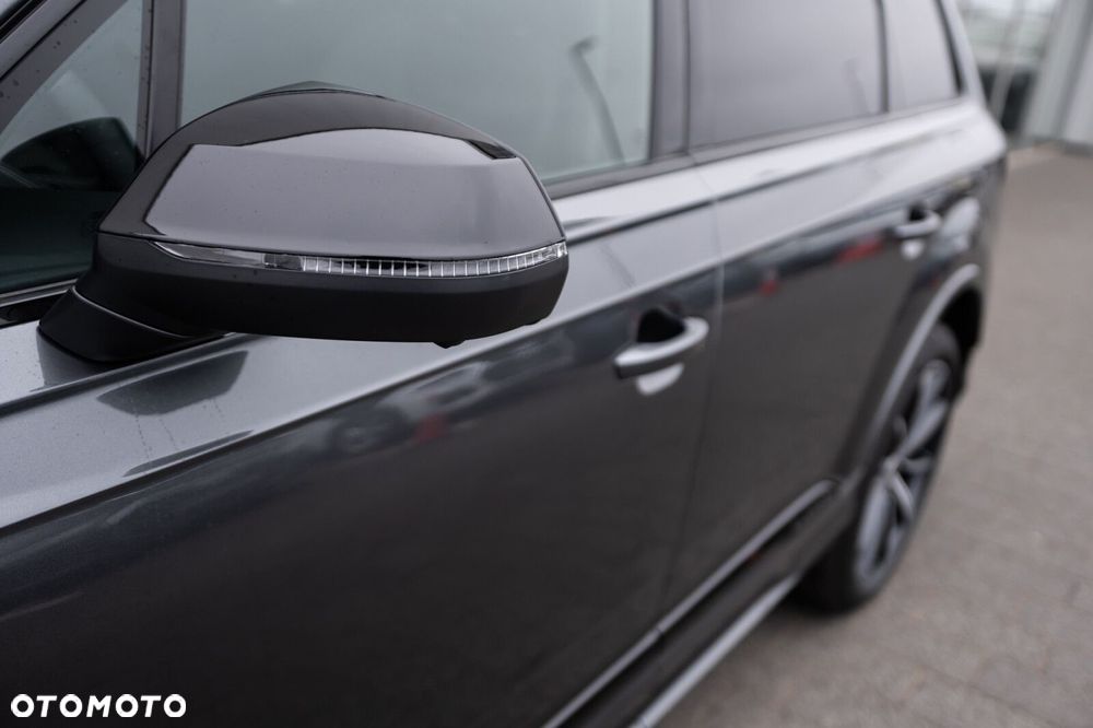 Audi Q7 - 8