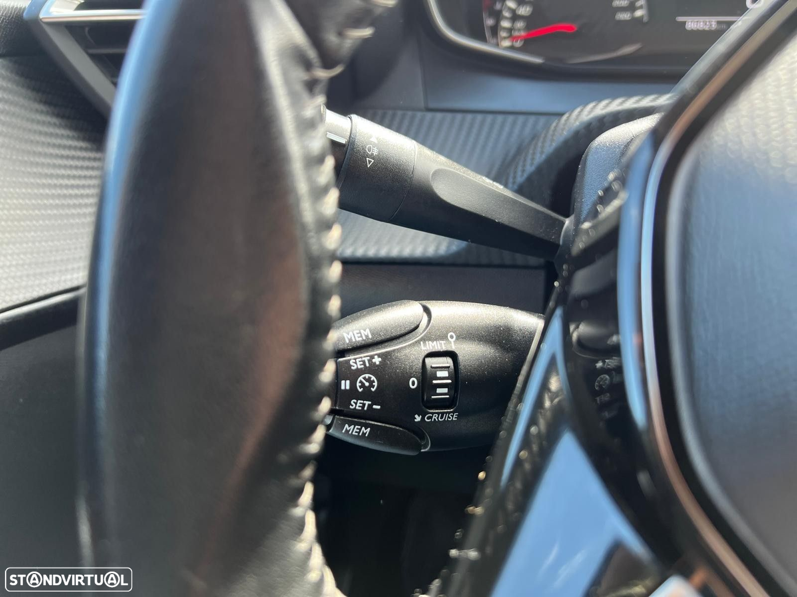 Peugeot 208 1.2 PureTech Active Pack - 22