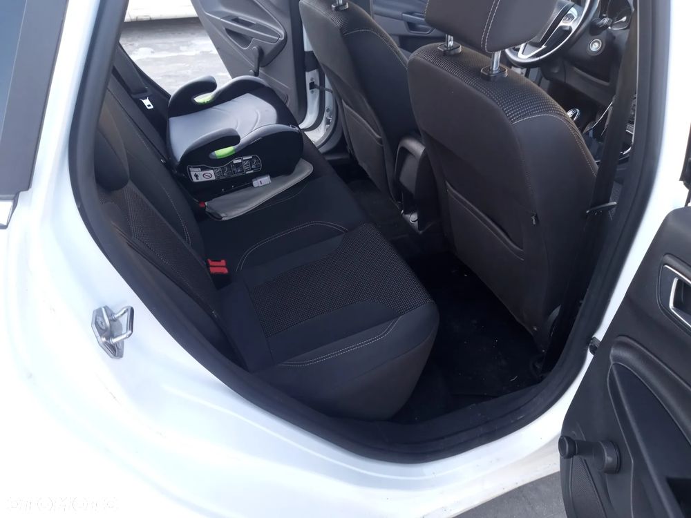 Ford Fiesta 1.0 EcoBoost S&S TITANIUM - 10