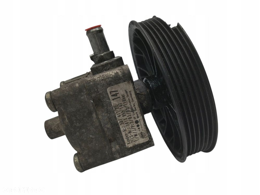 POMPA WSPOMAGANIA Volvo S60 I V70 II XC70 I 2.4 D 30741122 - 9