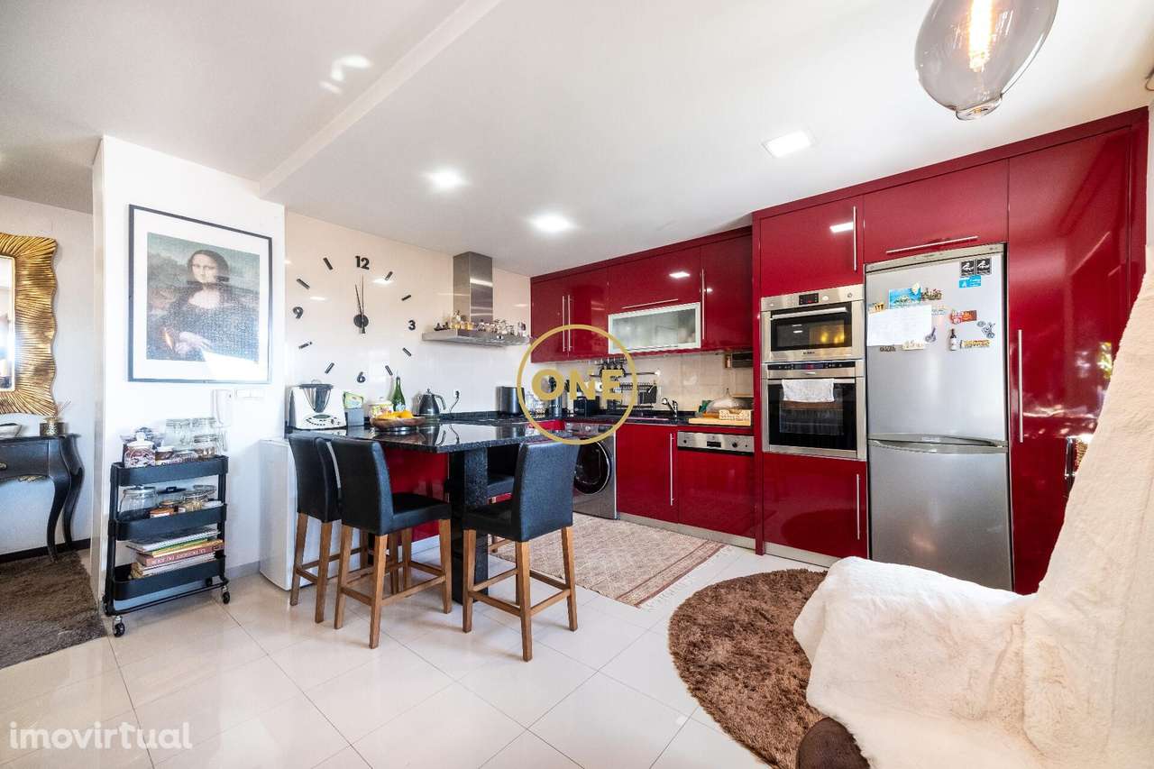 Apartamento T3 a 100 mts Praia com Garagem fechada! - Grande imagem: 4/23