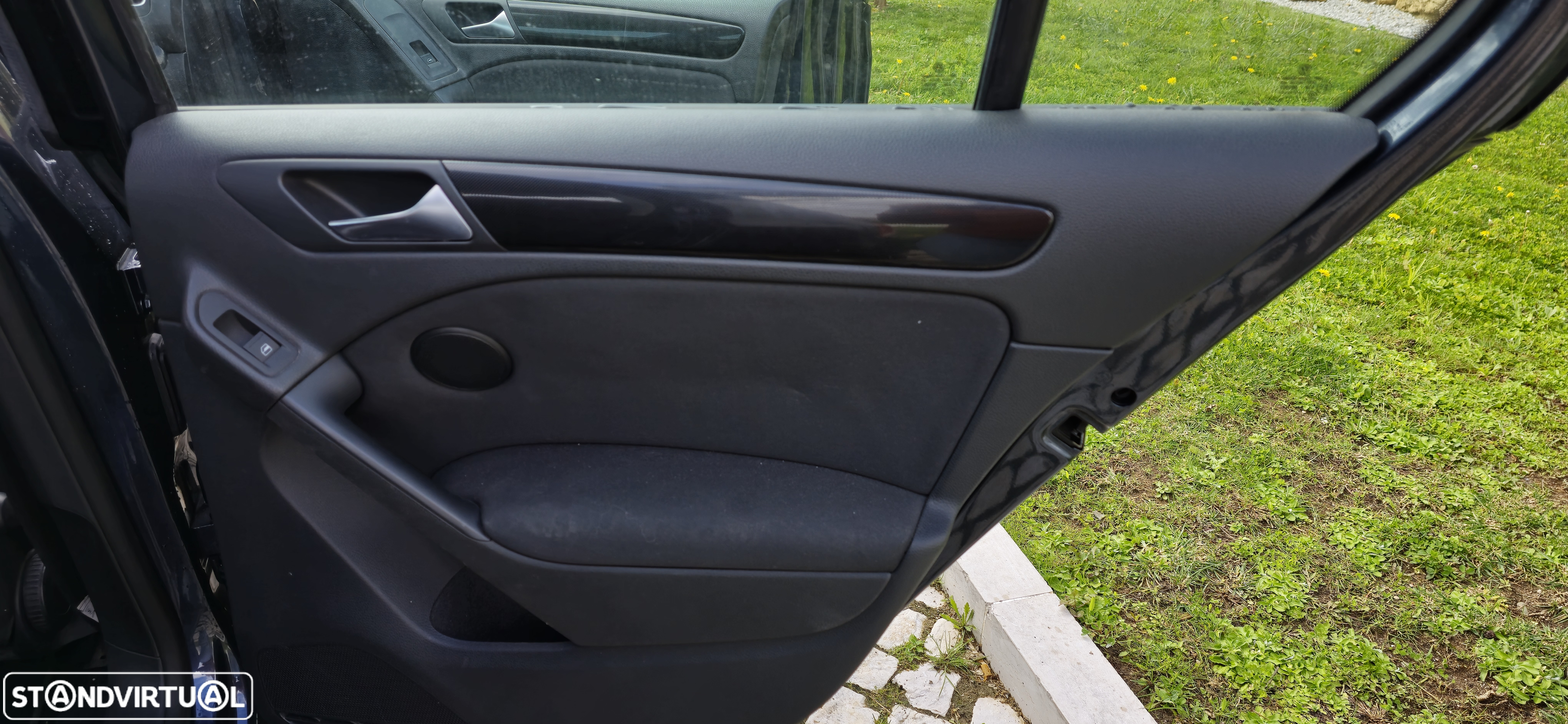 VW Golf 1.6 TDi Confortline - 15