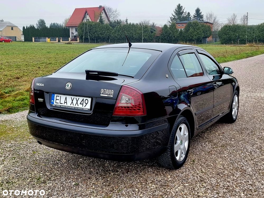 Skoda Octavia 1.6 Elegance - 10