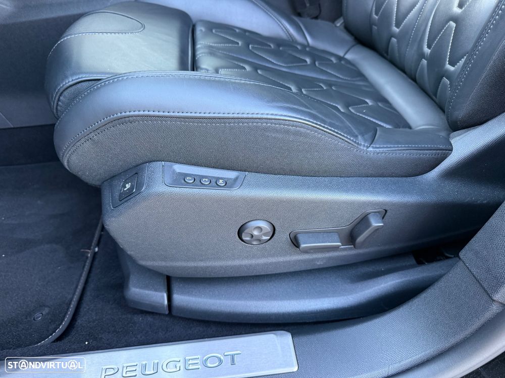 Peugeot 3008 BlueHDi 130 Stop & Start EAT8 GT Pack - 22