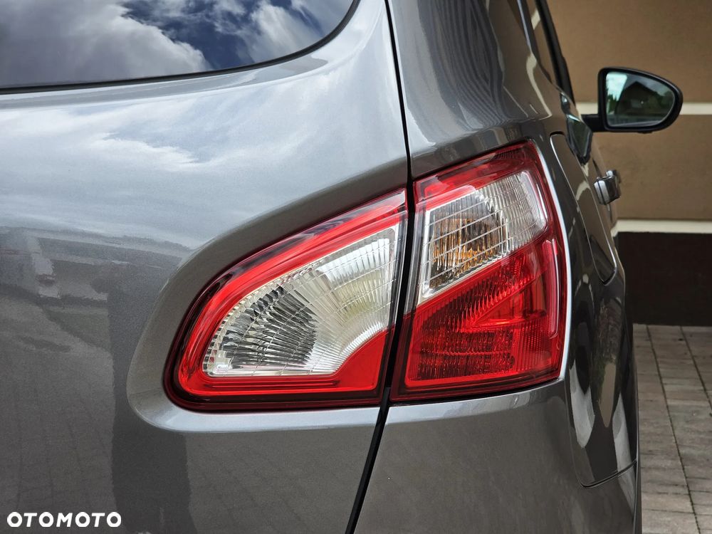 Nissan Qashqai 2.0 4x4 Tekna Premium - 35
