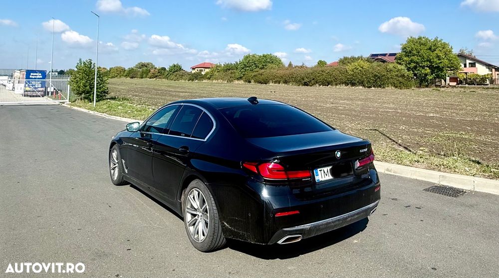 BMW Seria 5 520i AT MHEV - 4