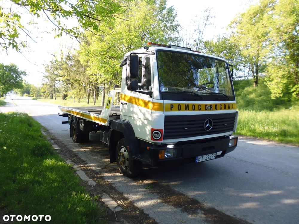 Mercedes-Benz 814 - 4