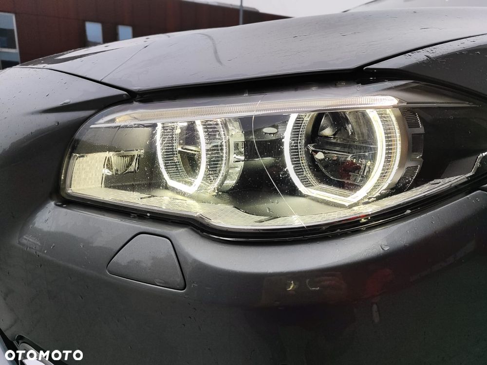 BMW Seria 5 520d xDrive Luxury Line - 3