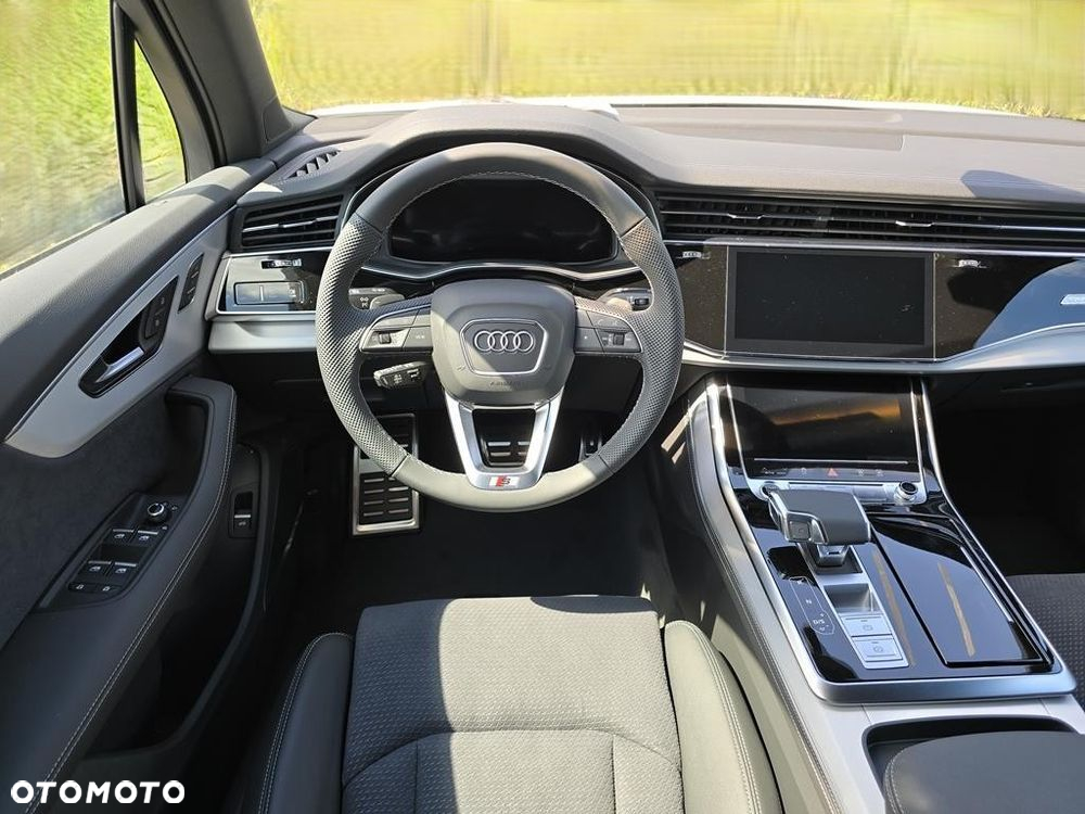 Audi Q7 ver-50-tdi-mhev-quattro-s-line-tiptr - 6