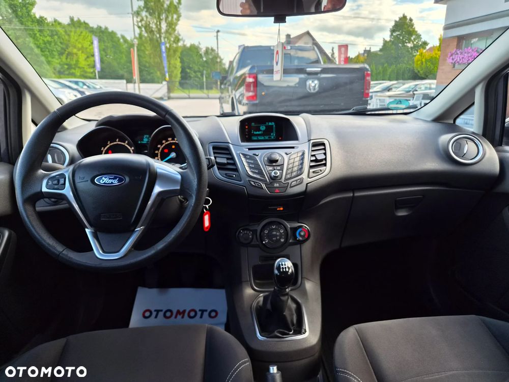 Ford Fiesta - 32