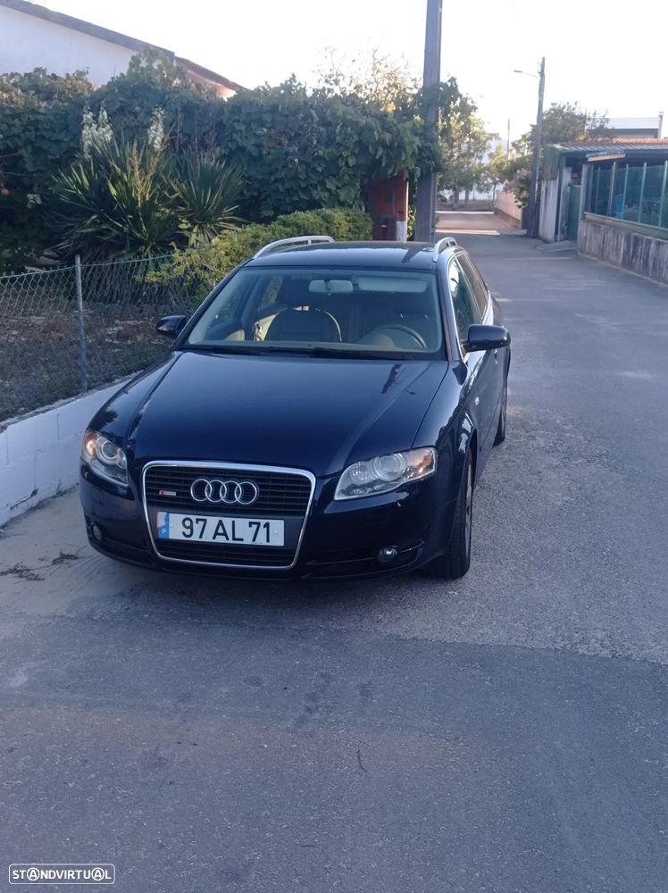 Audi A4 Avant 2.0 TDI - 1