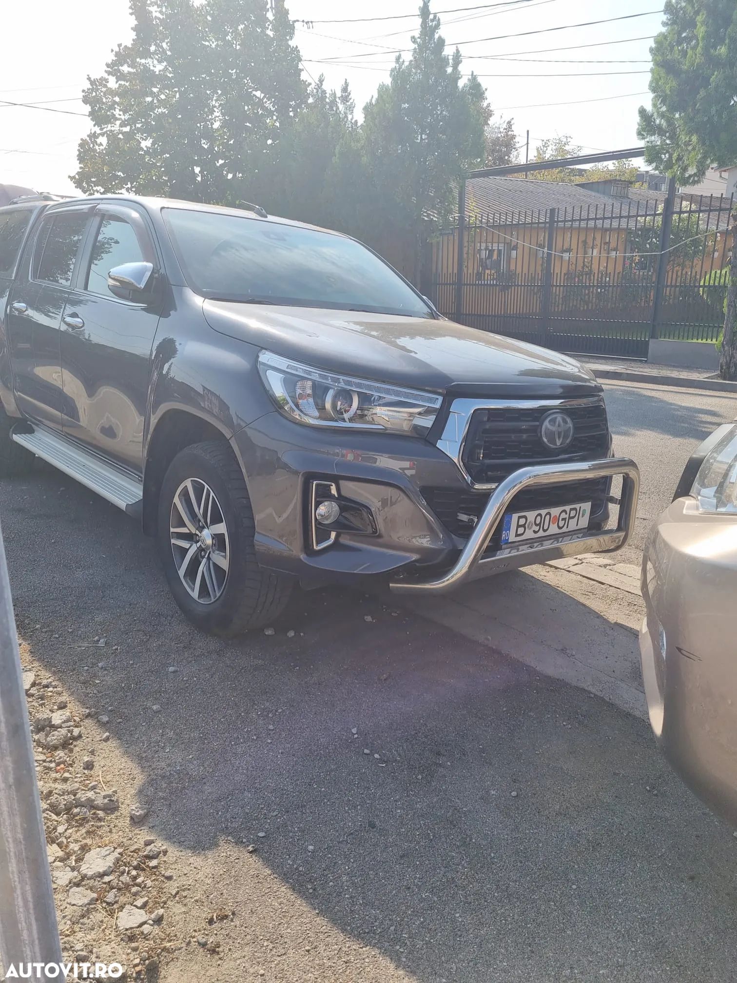 Toyota hilux - 1