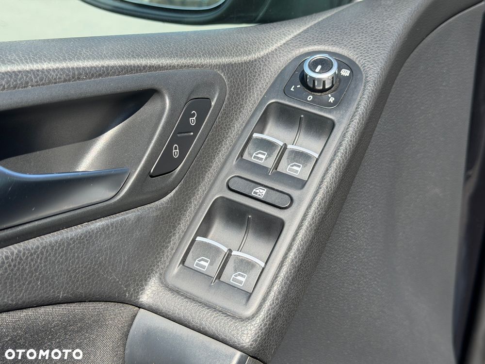 Volkswagen Golf - 13