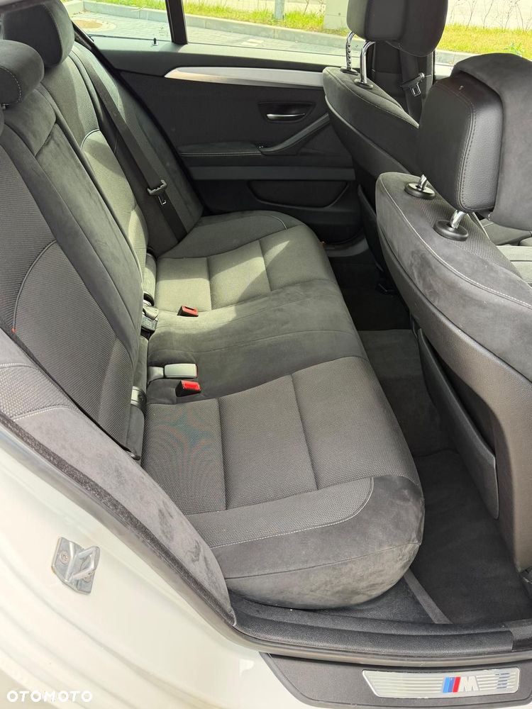 BMW Seria 5 530d Blue Performance Sport-Aut - 11