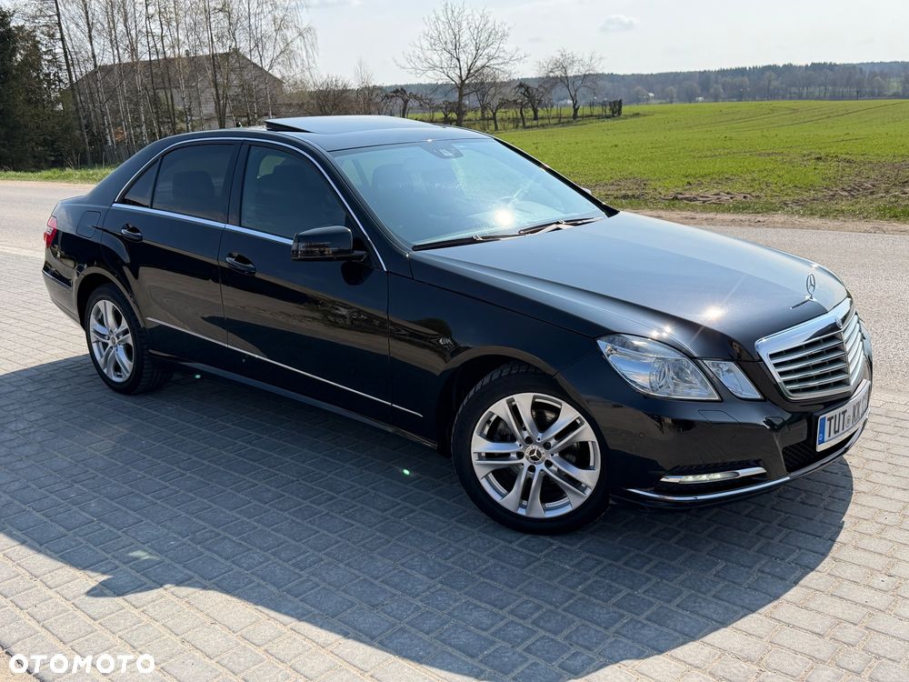Mercedes-Benz Klasa E 200 CGI BlueEFFICIENCY 7G-TRONIC Elegance - 8