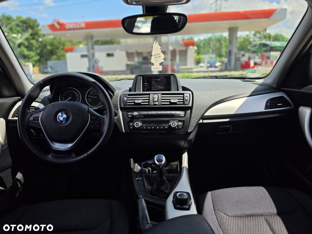 BMW Seria 1 - 30