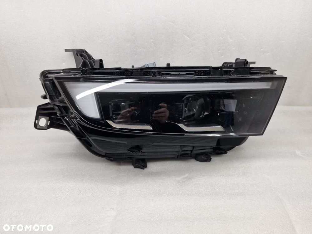 OPEL ASTRA L LAMPA PRAWA PRZÓD 9858776980 - 1