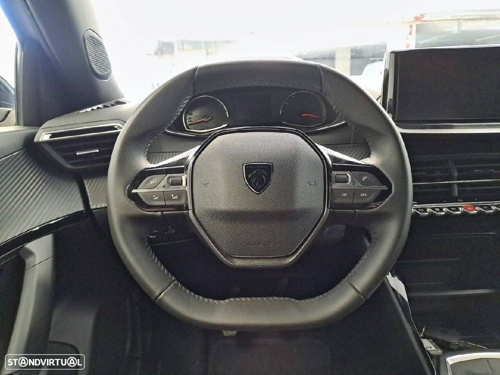 Peugeot 2008 1.2 PureTech Style - 12
