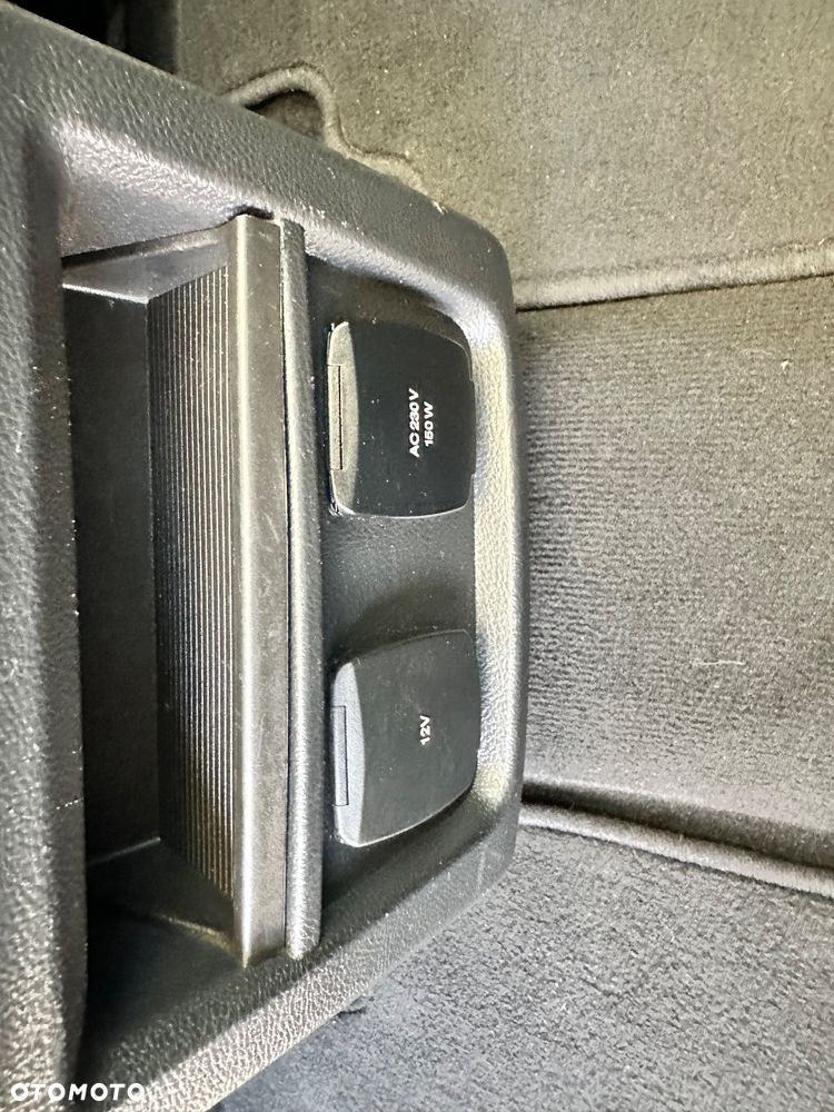Ford S-Max 2.0 TDCi Titanium PowerShift - 24