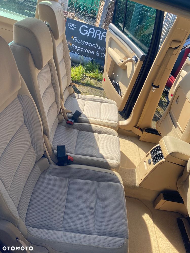 Volkswagen Touran 1.9 TDI Highline DSG - 8