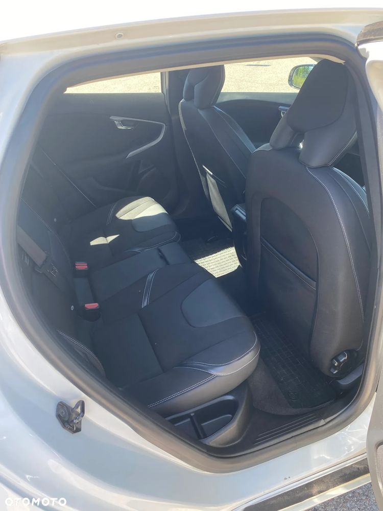 Volvo V40 D2 - 6