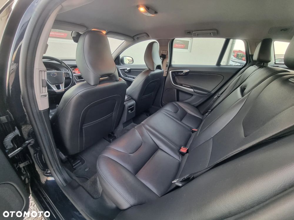 Volvo V60 - 10