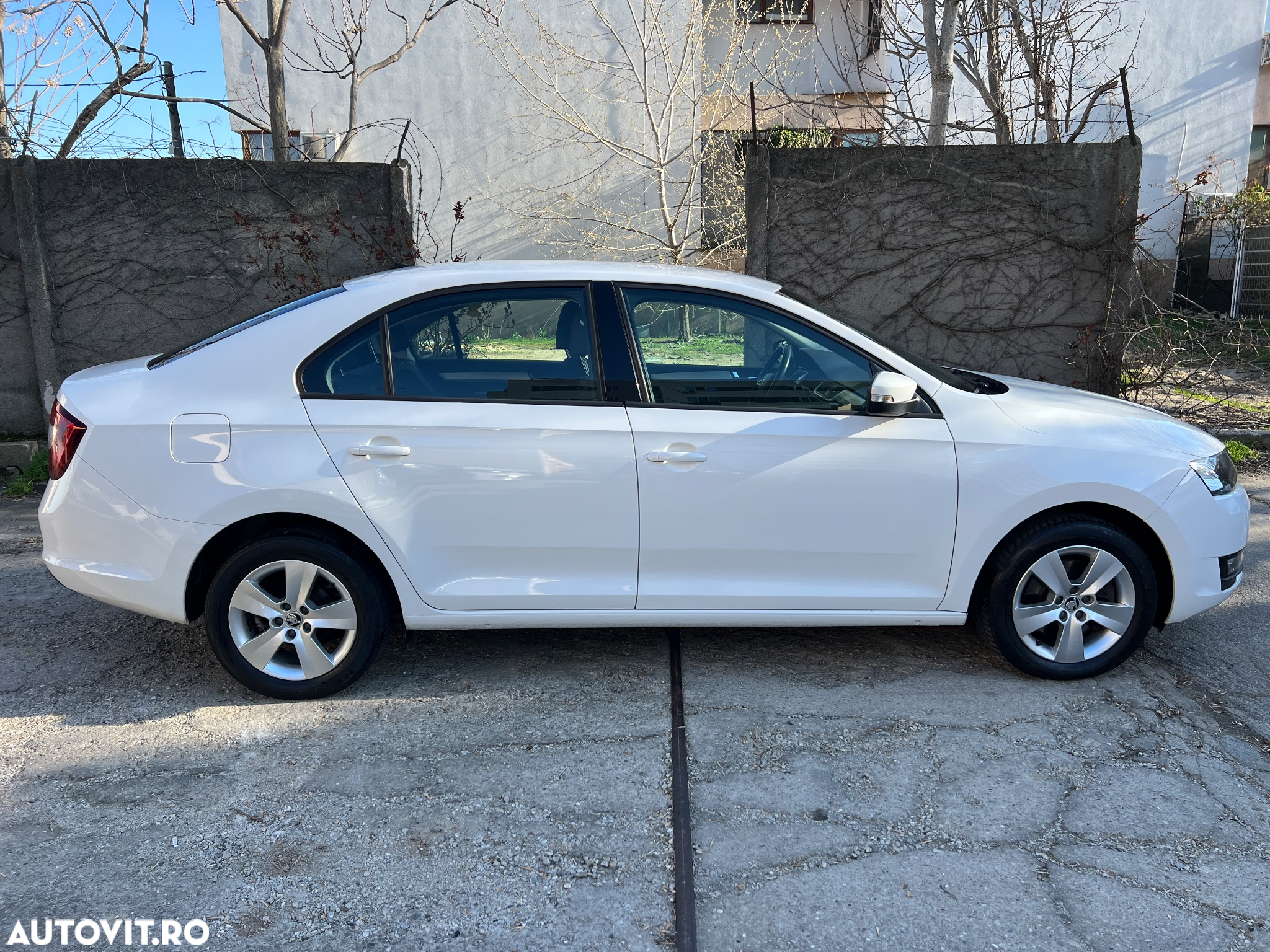 Skoda RAPID 1.0 TSI Style - 16