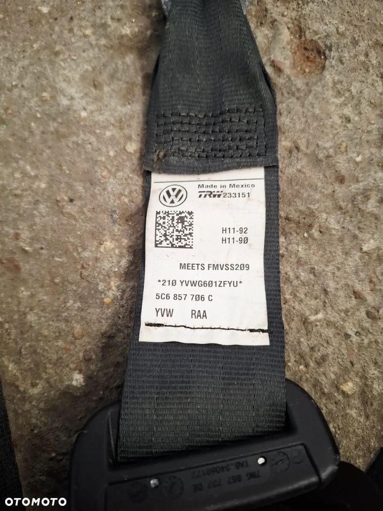 Pas Bezpieczeństwa Lewy/Prawy Przód VW Jetta 2010-2018 5C6857705B 5C6857706B Uszkodzony - 6