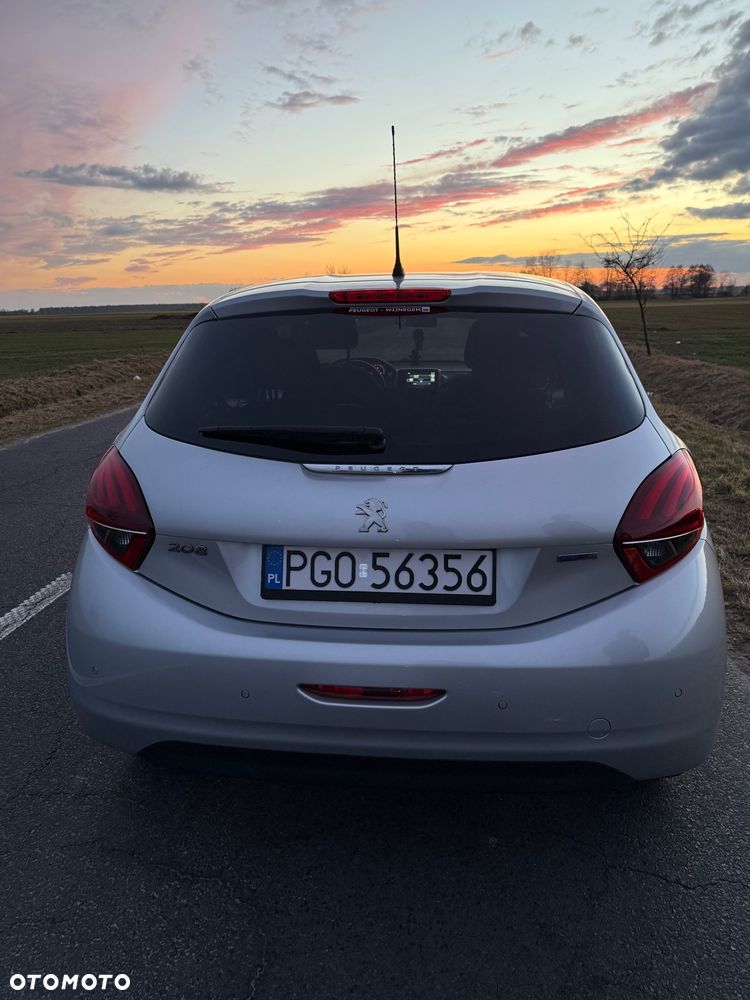 Peugeot 208 PureTech 82 Style - 3