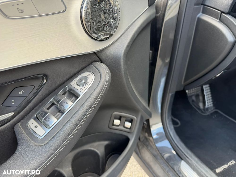 Mercedes-Benz GLC 300 d 4MATIC 9G-TRONIC AMG Line - 19