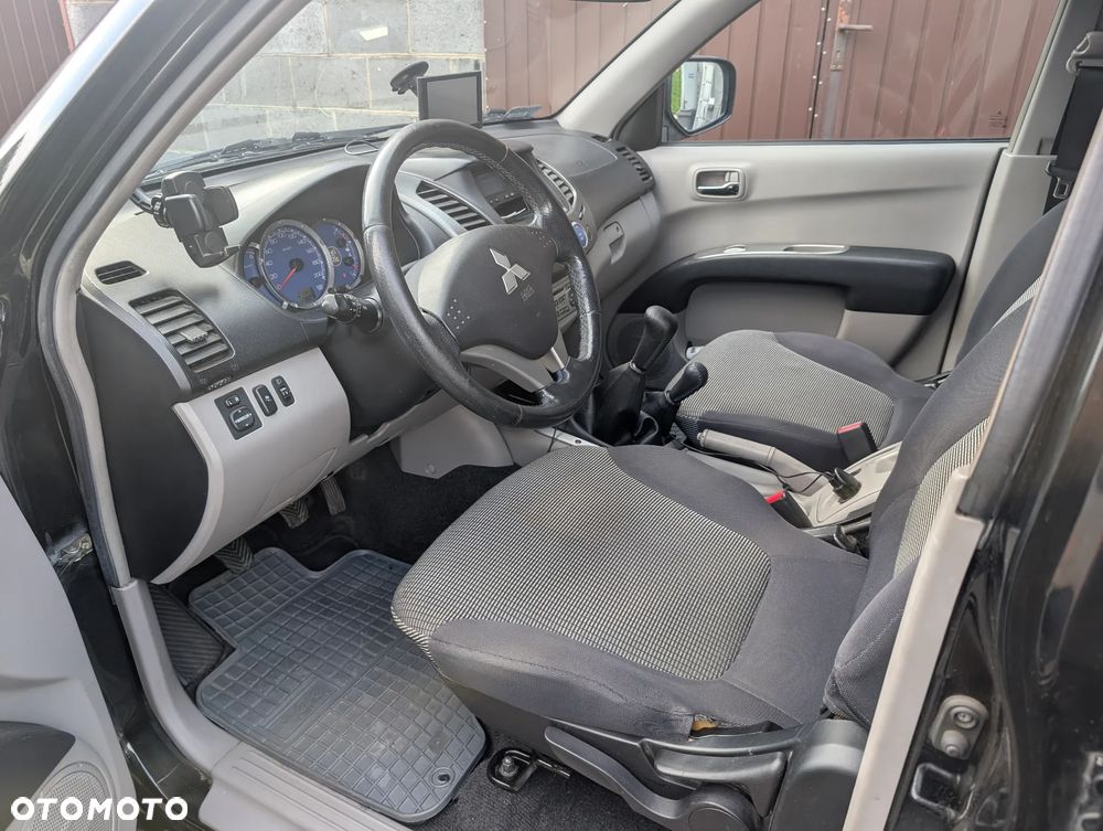Mitsubishi L200 - 6