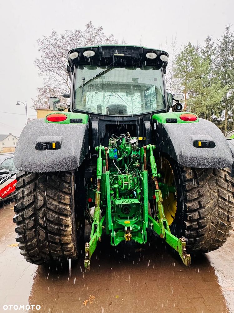 John Deere 6210R - 10