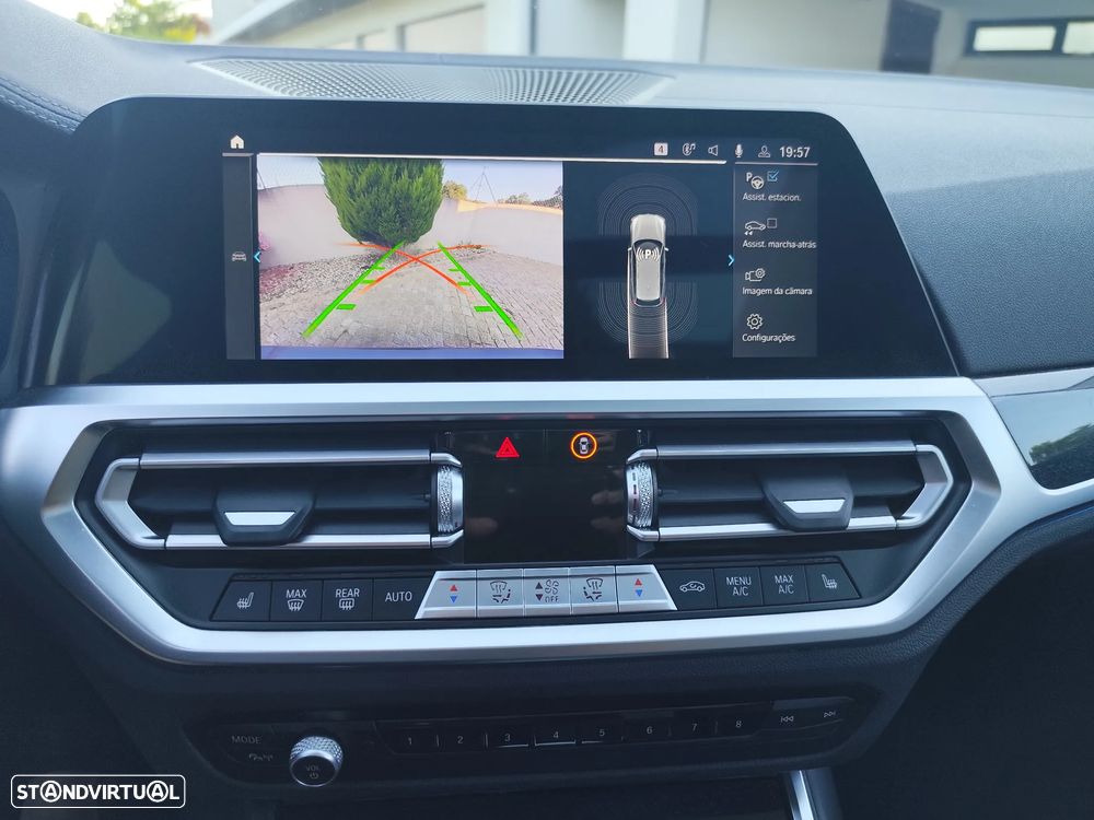 BMW 330 e Line Sport Auto - 25