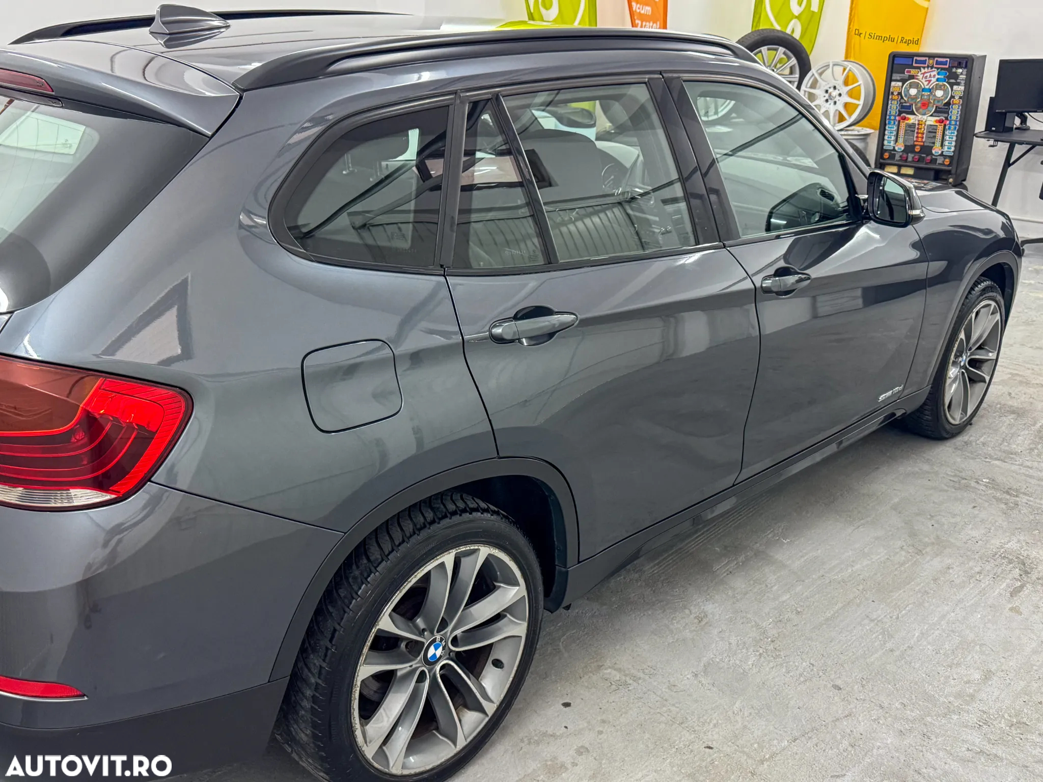 BMW X1 sDrive18d Sport Line - 31