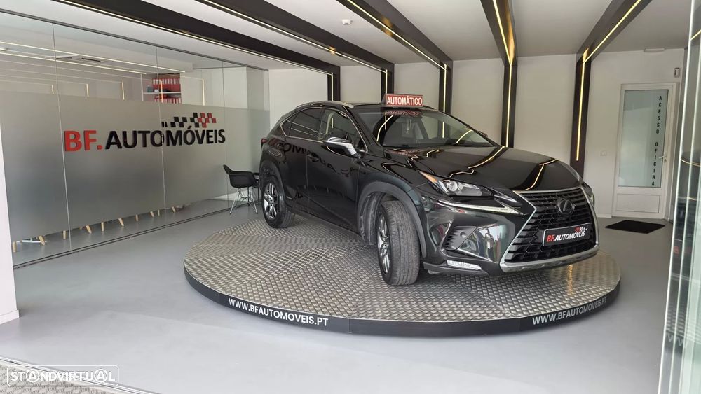 Lexus NX 300h Executive - 5