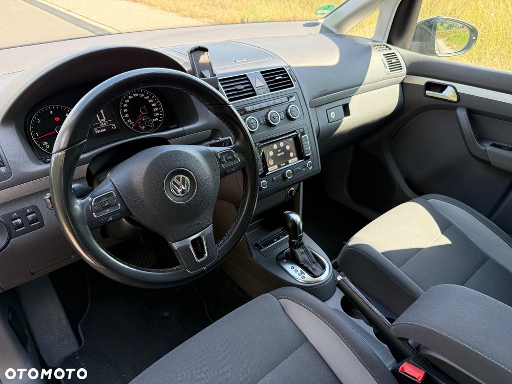 Volkswagen Touran 2.0 TDI DPF DSG Life - 13