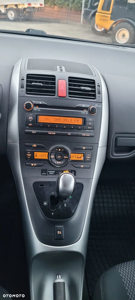 Toyota Auris 1.6 Premium MM - 19