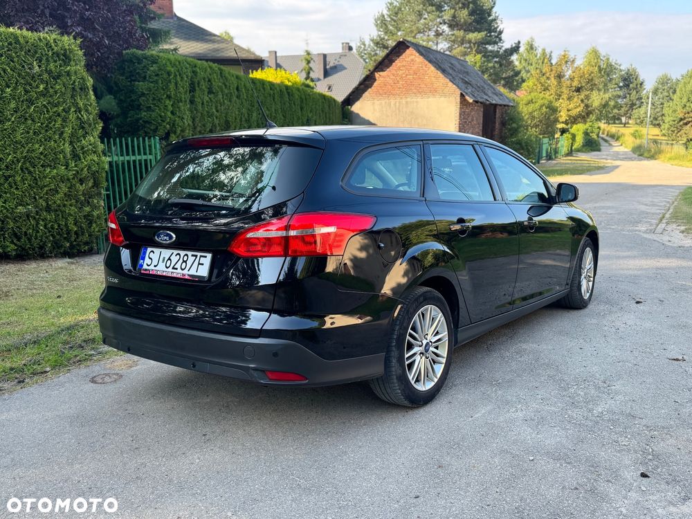 Ford Focus 1.6 Trend - 15