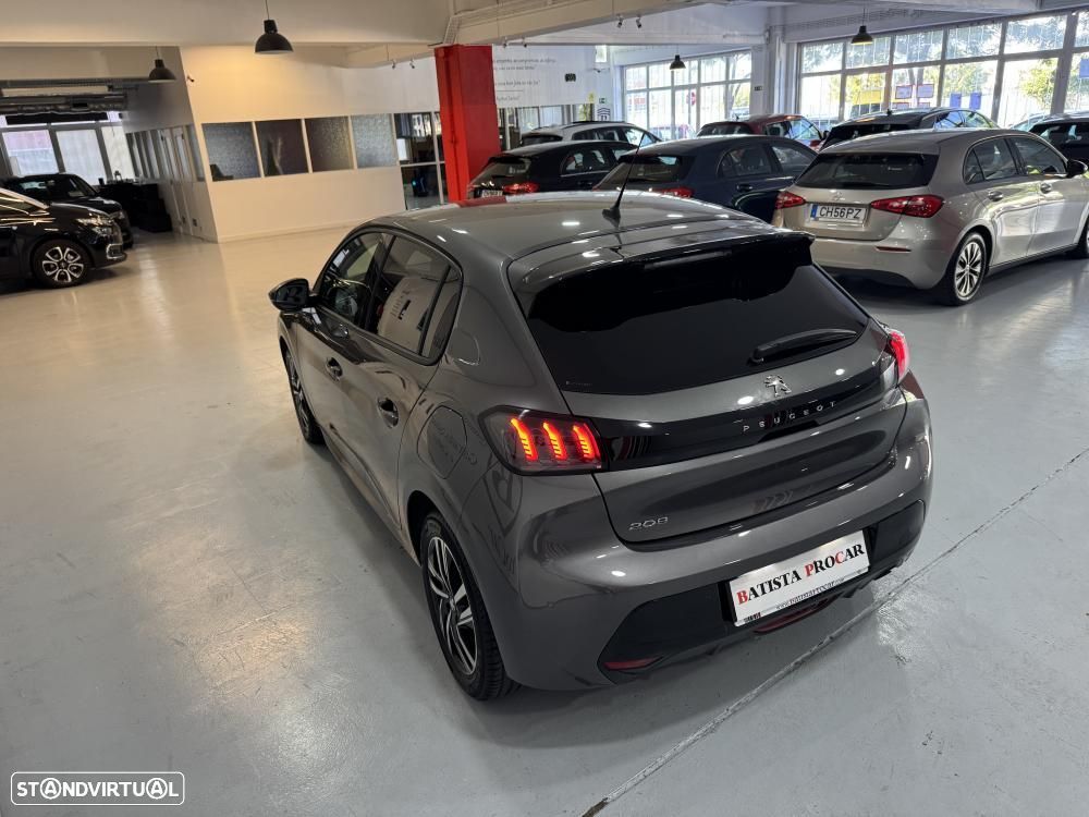 Peugeot 208 1.2 PureTech Allure EAT8 - 8