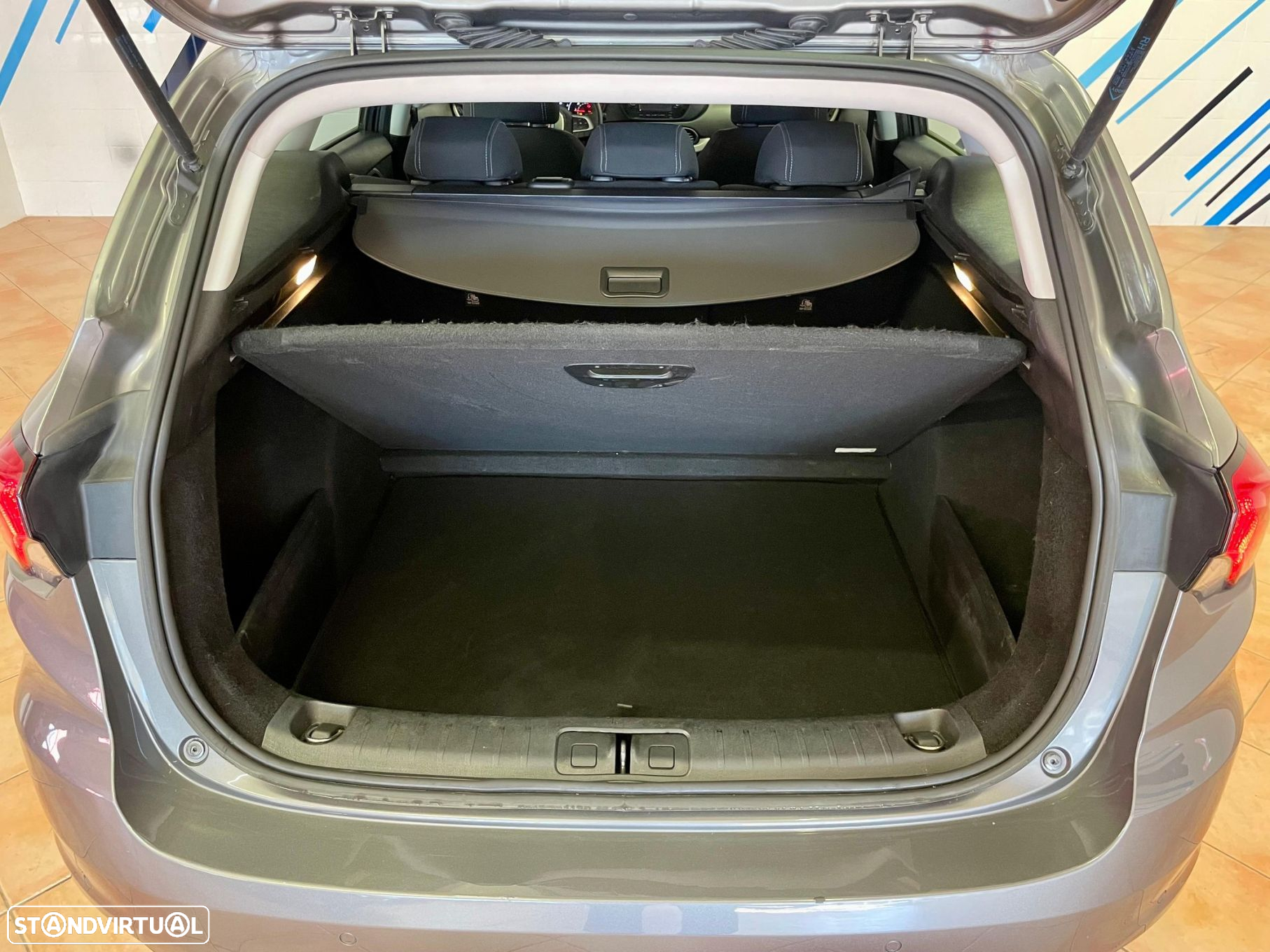Fiat Tipo Station Wagon 1.3 M-Jet Easy - 33