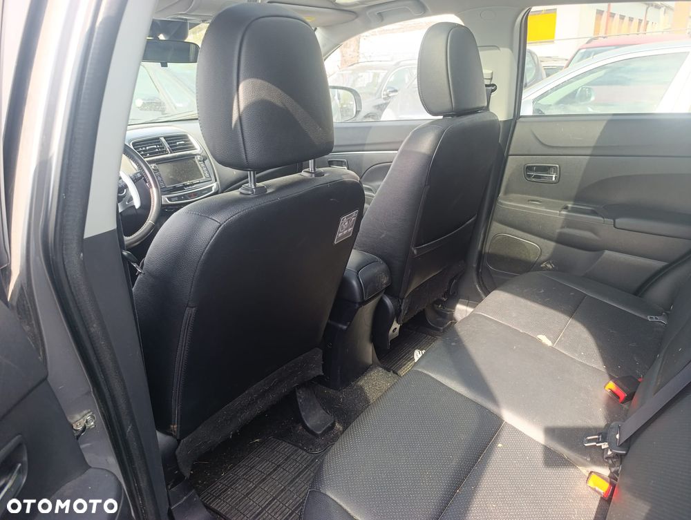 Mitsubishi ASX 2.2 DI-D 4WD Automatik Diamant Edition+ - 11