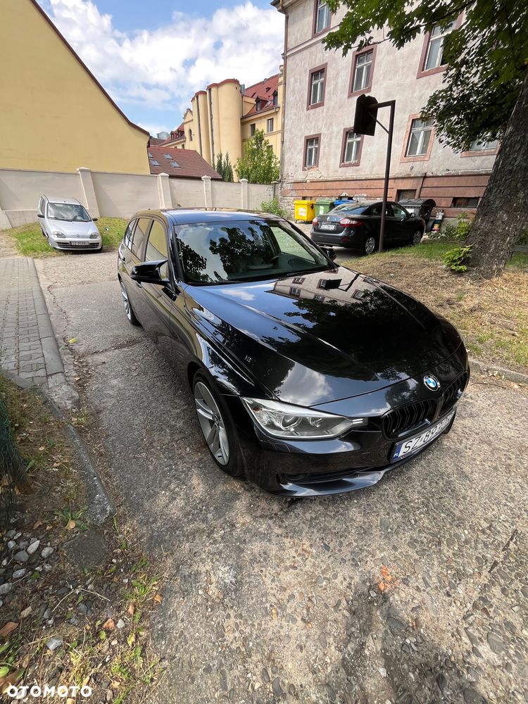 BMW Seria 3 318d - 4