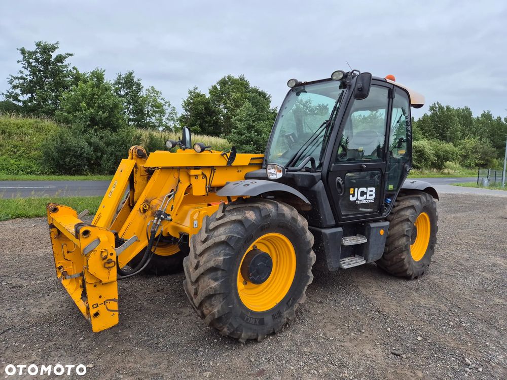 JCB - 1
