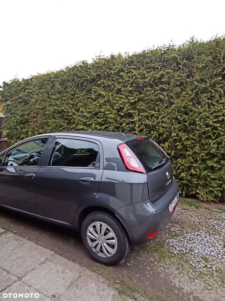 Fiat Punto 1.4 Easy S&S - 9