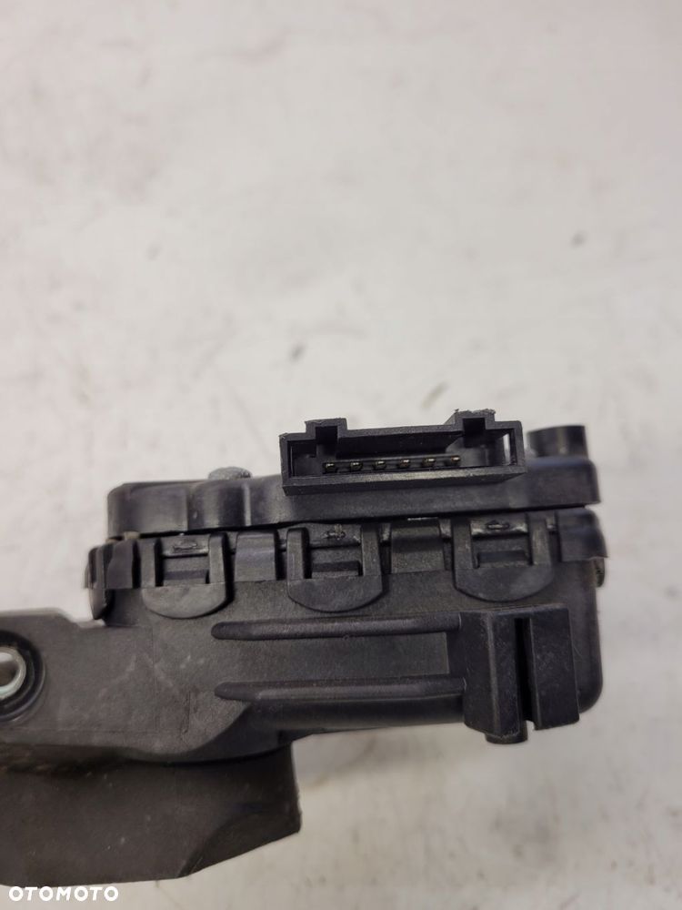 PEDAŁ POTENCJOMETR GAZU AUDI A6 C5 VW 8D1723523F - 4