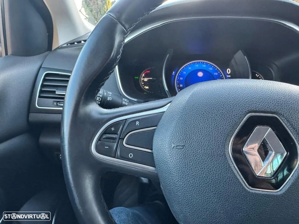 Renault Mégane Sport Tourer ENERGY TCe 130 BOSE EDITION - 14