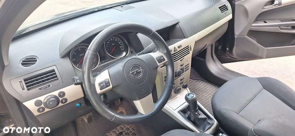 Opel Astra 1.7 CDTI Cosmo - 8