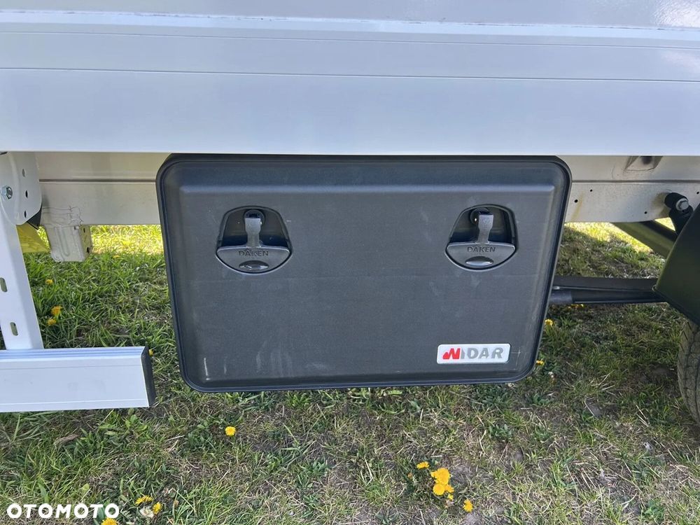 Volkswagen Crafter KONTENER MEBLOWY+WINDA/35 Podwozie z pojedynczą kabiną 2,0 l 163 KM manual r. o.: 4490 mm - 35