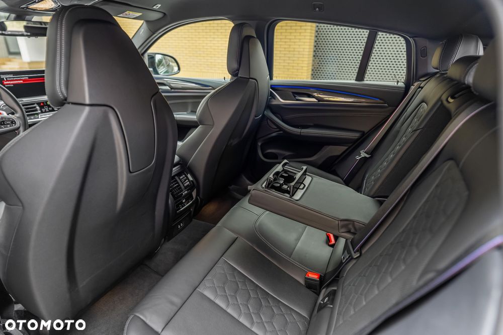 BMW X4 M - 12