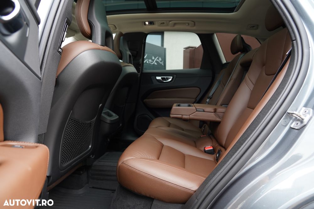 Volvo XC 60 B5 D AWD Geartronic Inscription - 18